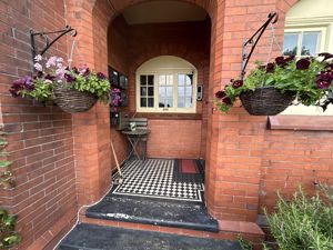 Photo 16- click for photo gallery